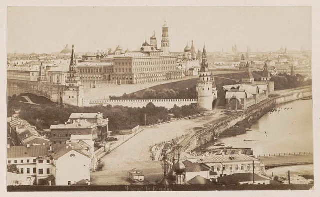 Кремль и Москва-река