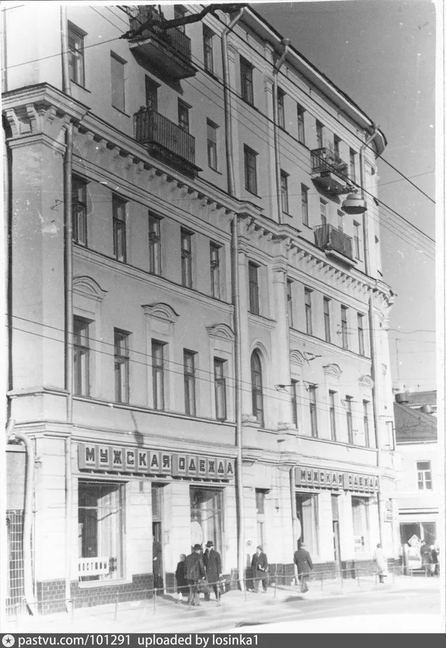 Дом причта церкви Троицы построен в 1860 х . г. архитектор М.Д.Быковский