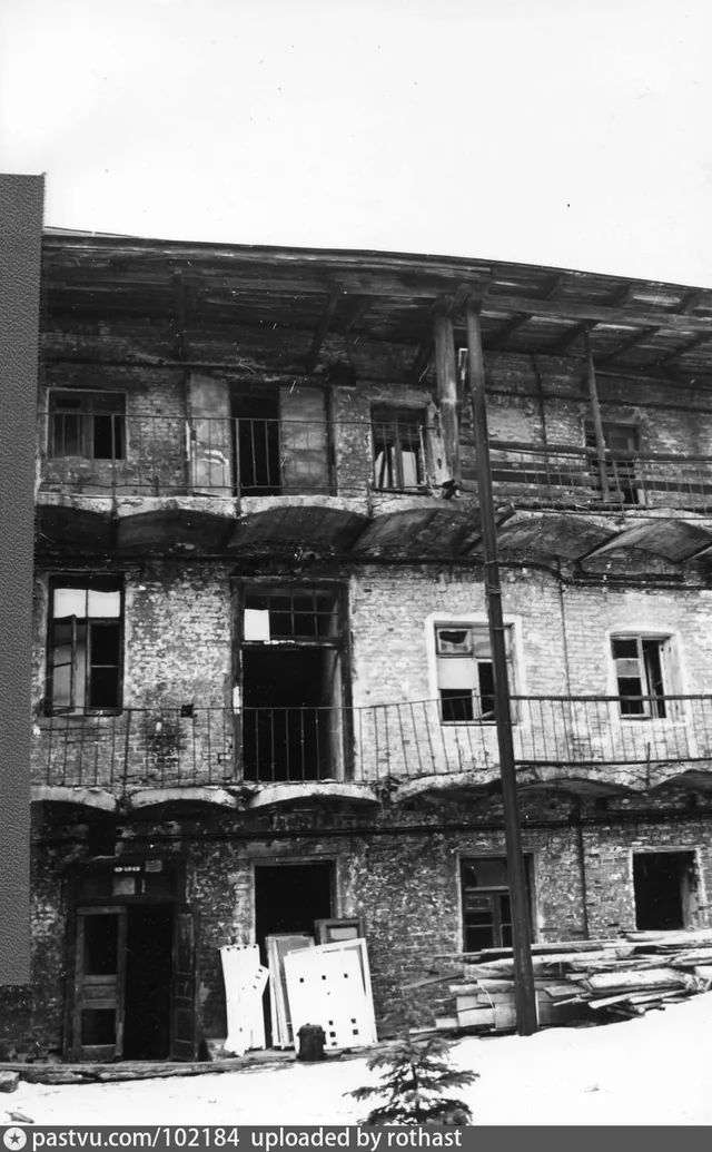 Внутренний двор дома №24 по Малой Якиманке