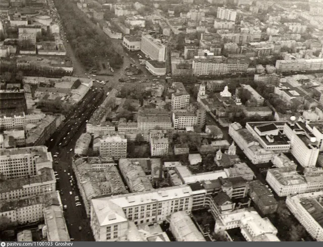 Трубная площадь, Сандуновские бани. Съёмка с вертолета