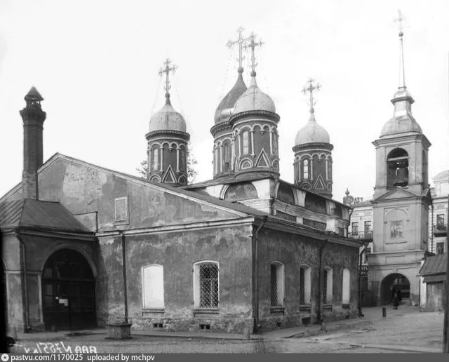 Церковь Троицы в Листах