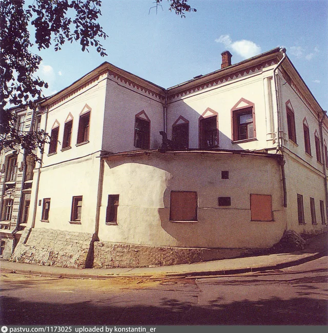 Хохловский пер., 7 (Палаты Украинцева)