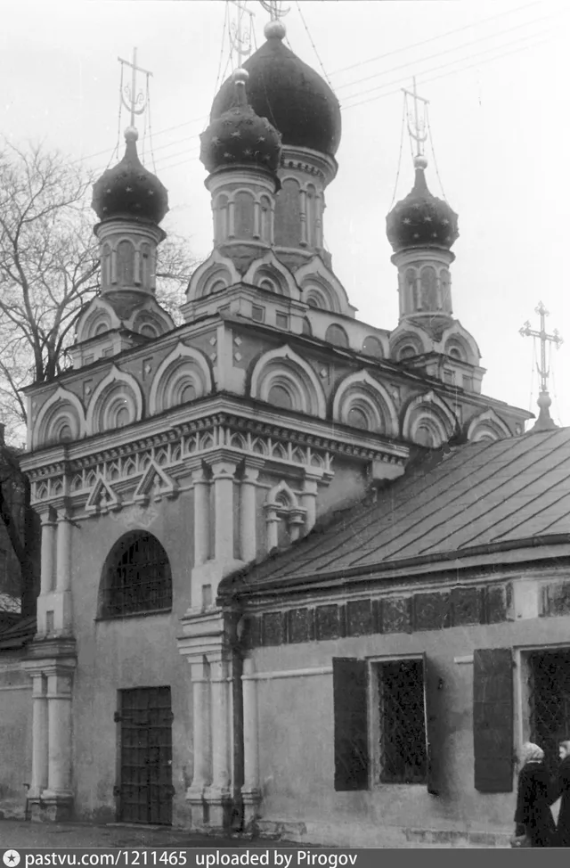 Храм Успения в Гончарах