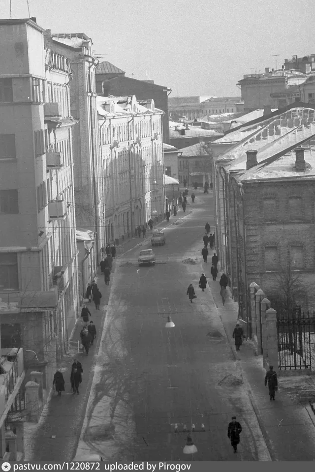 Малая Бронная улица