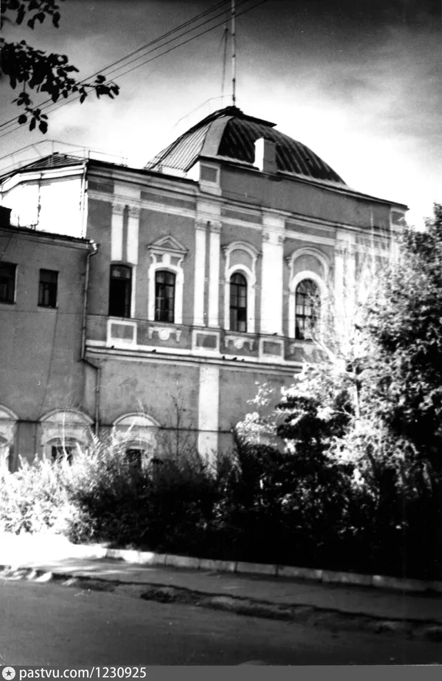 Церковь Воскресения Словущего в Барашах