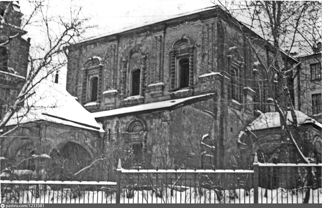 Церковь князя Владимира в старых Садех