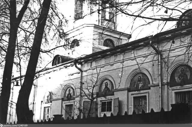 Церковь Иоанна Предтечи на Пресне