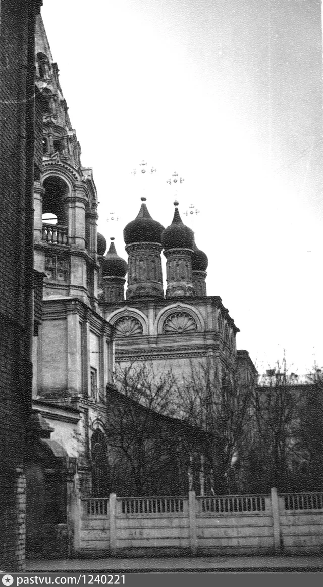 Церковь Спаса Преображения на Песках