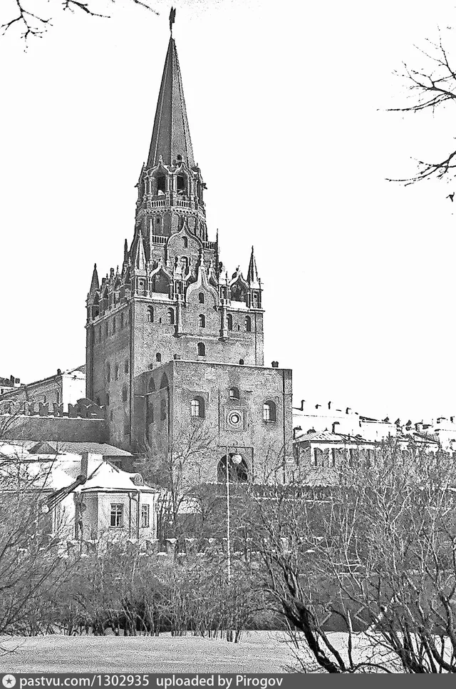 Троицкая башня Кремля