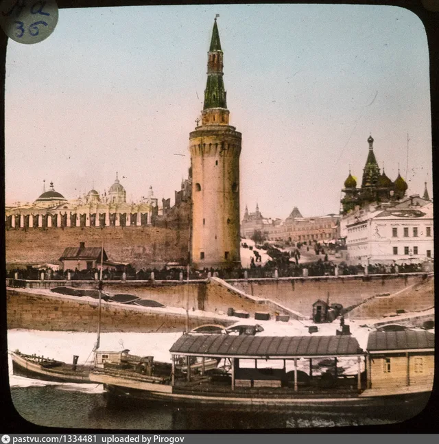 Беклемишевская башня Кремля