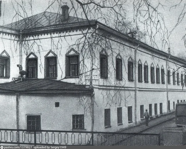 Хохловский переулок, 7 (Палаты дьяка Е. Украинцева)