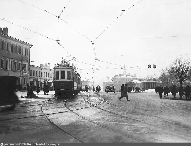 Красноворотская площадь