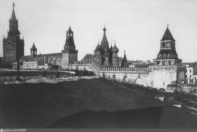 Кремлевская стена