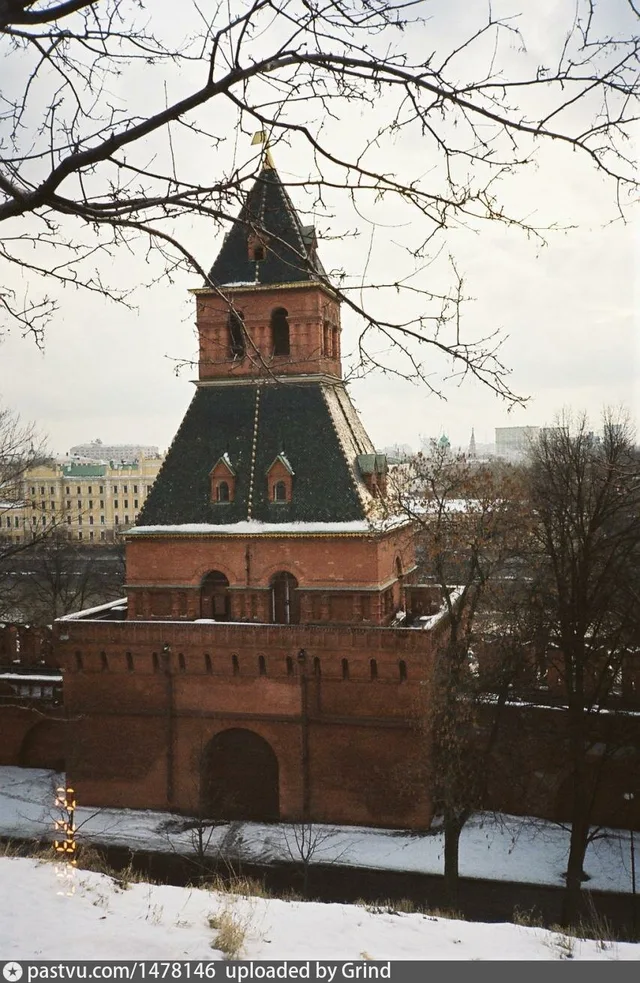 Тайницкая башня
