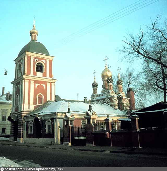 Храм Успения Пресвятой Богородицы в Гончарах