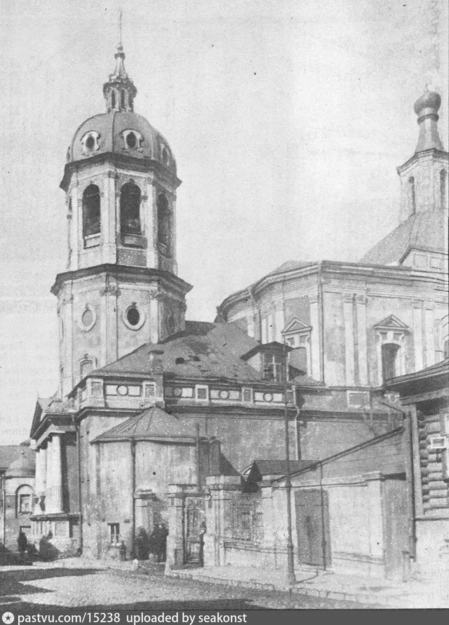 Церковь Воскресения Словущего в Барашах