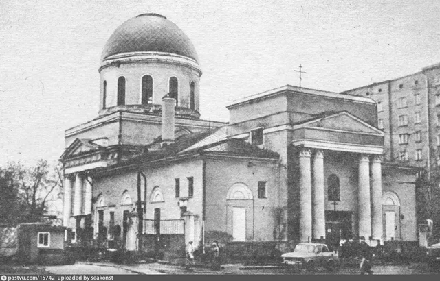 Церковь Флора и Лавра на Зацепе