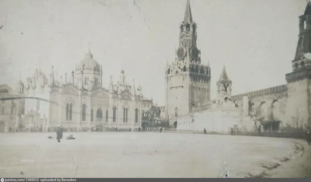 На территории Кремля