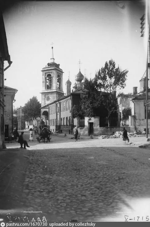 1-й Смоленский переулок. Церковь Николая Чудотворца на Щепах