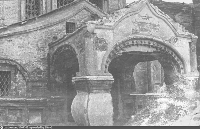 Церковь Николы на Берсеневке. Фрагмент