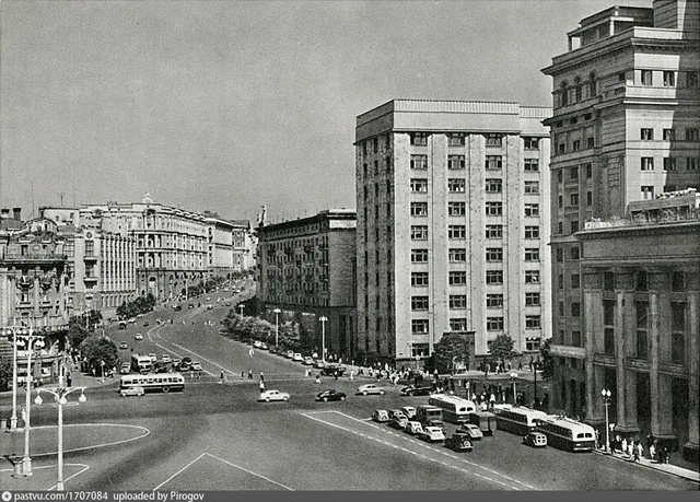 Улица Горького