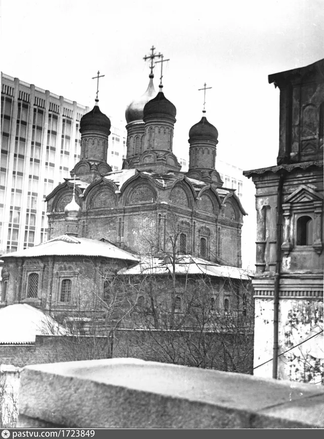 Знаменский монастырь. Церковь Знамения