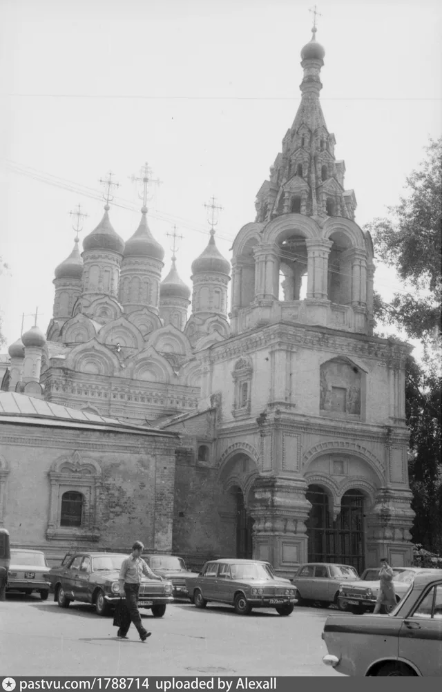Храм Знамения иконы Божией Матери за Петровскими воротами