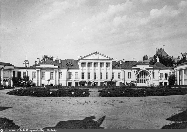 Поварская улица, 68. Усадьба графини Н. М. Соллогуб