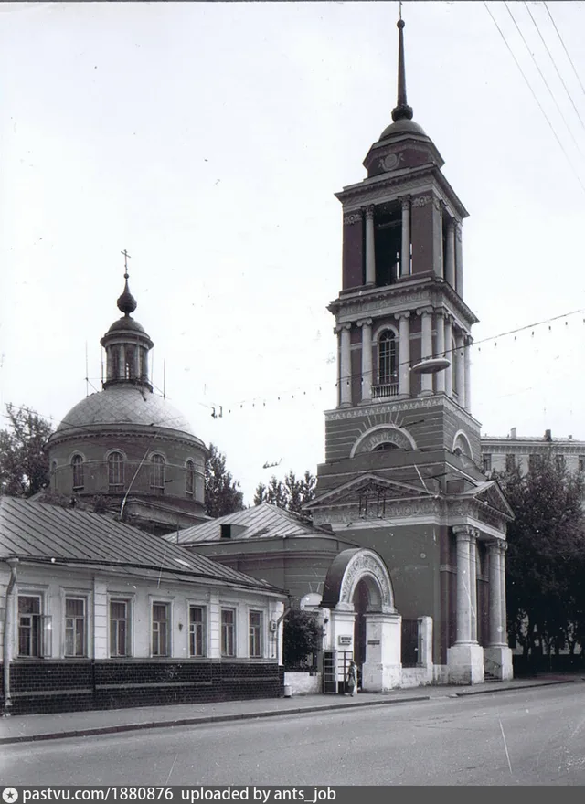 Храм Троицы Живоначальной в Вишняках