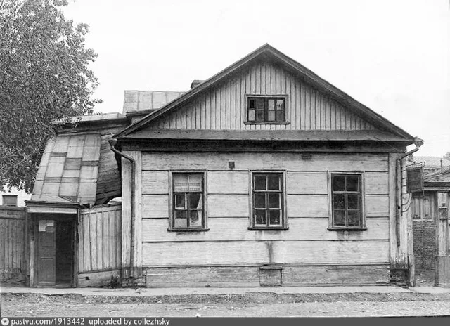 Спасопесковский проезд, 4