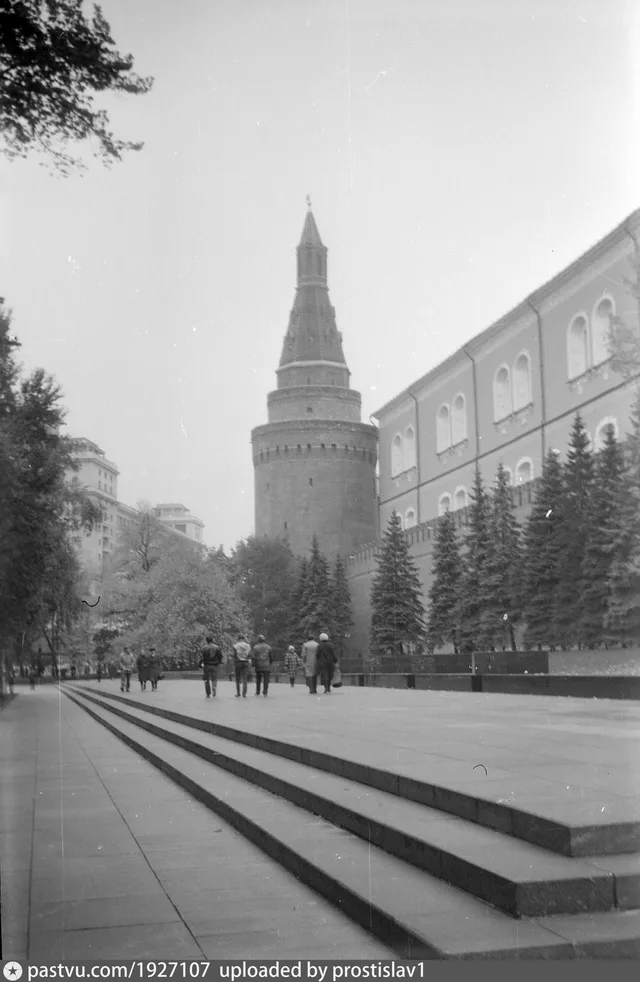 Угловая Арсенальная башня