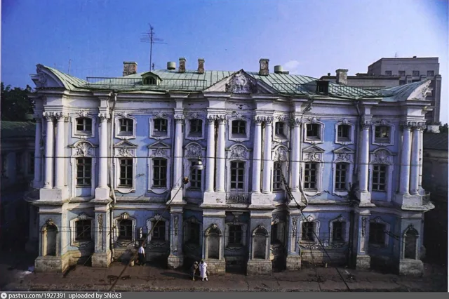 Дом Апраксиных - Трубецких