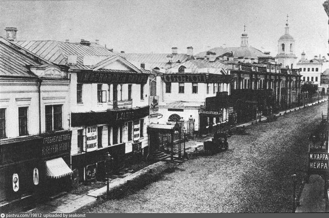 Улица Кузнецкий Мост у дома князя Гагарина