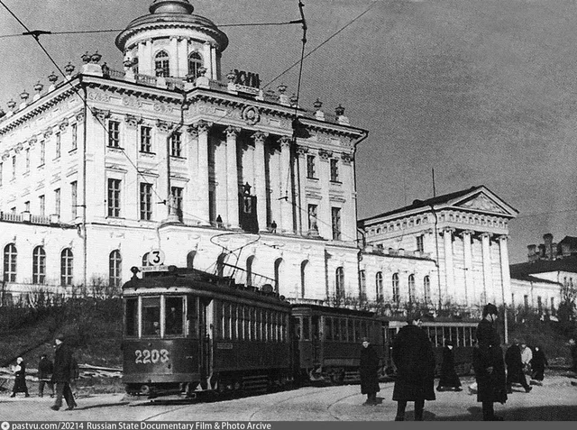 Трамвайная линия на Моховой улице