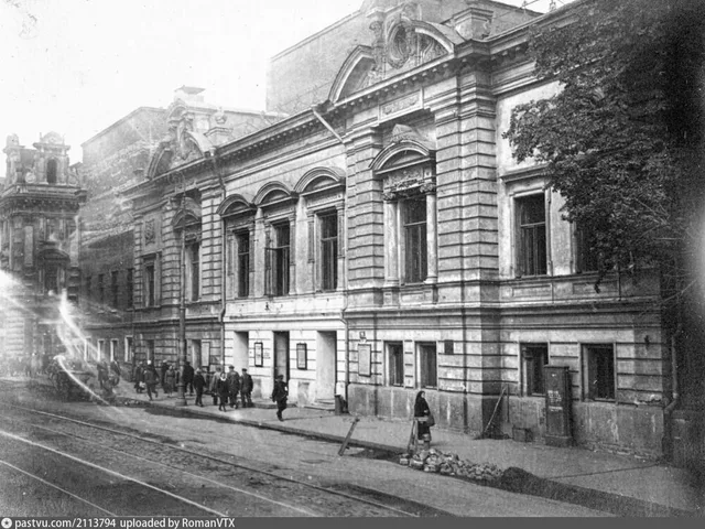 Старое здание театра им. Вахтангова