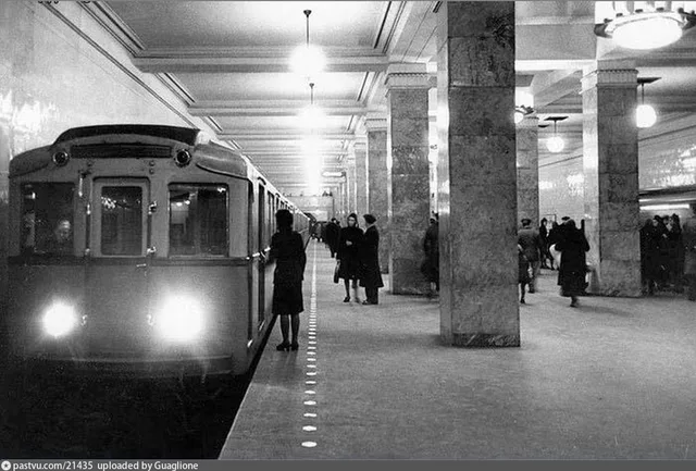 Станция метро «Арбатская» первой очереди