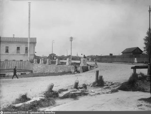 Горбатый (Нижний Пресненский, мост имени 1905 года) мост
