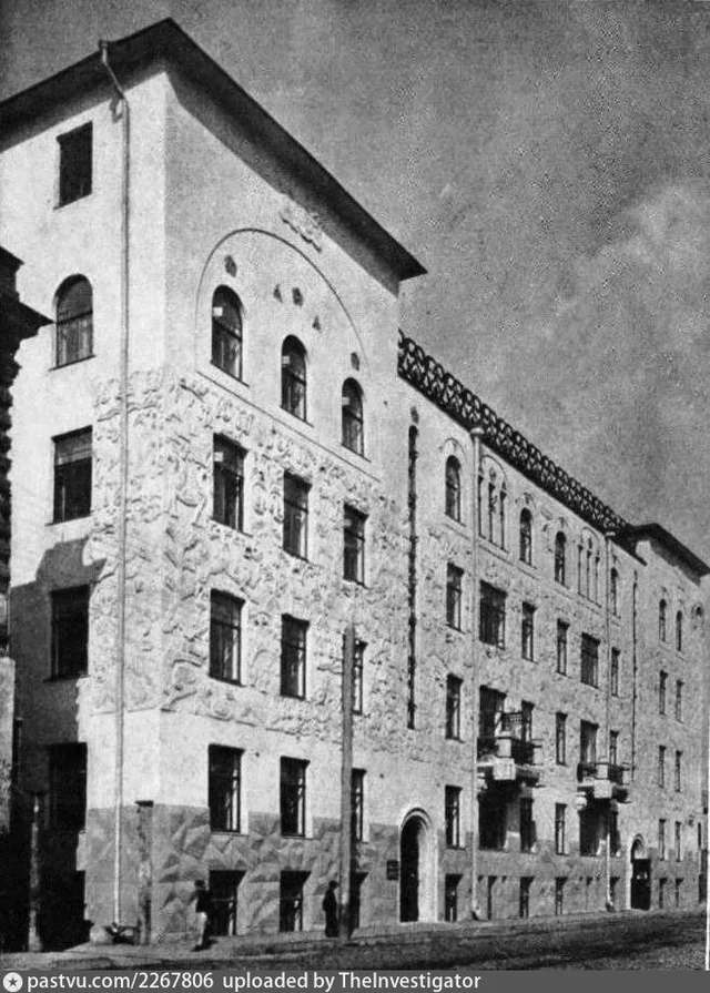Доходный дом церкви Троицы на Грязех («Дом со зверями»)