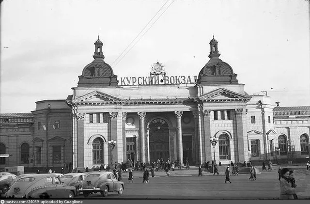 Площадь Курского вокзала