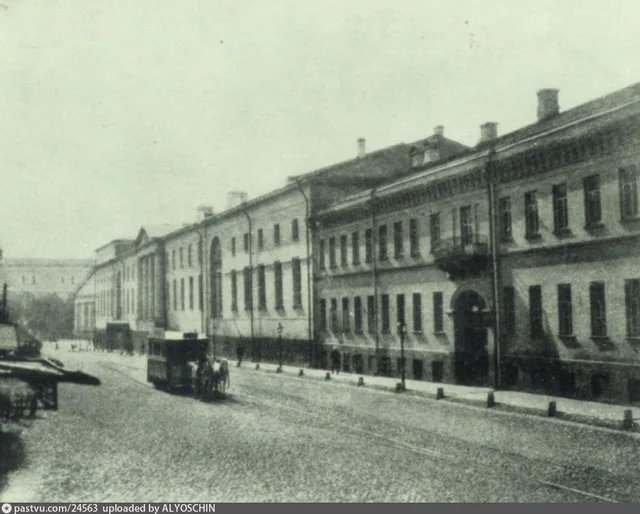 Большая Никитская улица