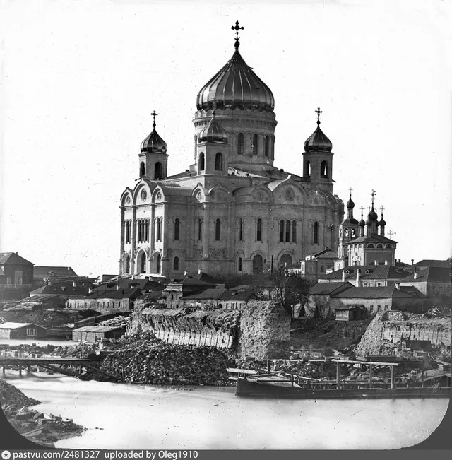 Храм Христа Спасителя с набережной. Слом Б.Каменного моста