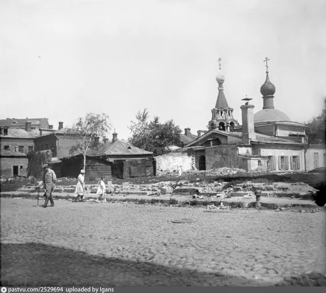 Мерзляковский переулок. Погост церкви преподобного Феодора Студита у Никитских ворот