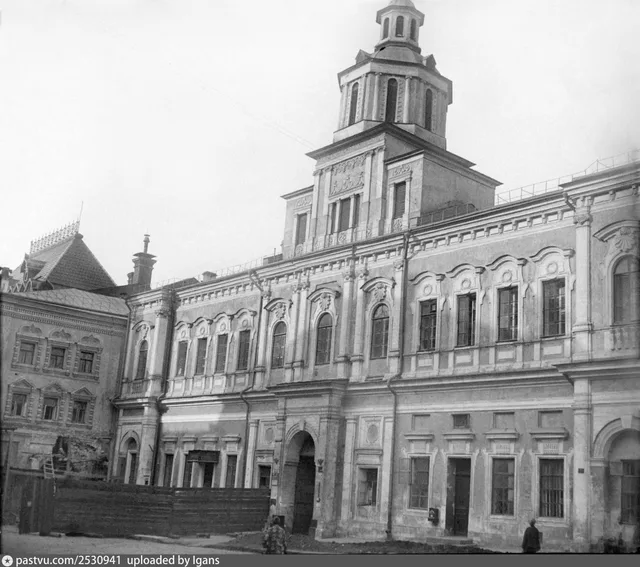 Дом бывшего Губернского правления (бывший Монетный двор)
