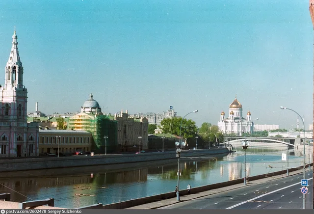 Москва-река, Софийская и Кремлёвская набережные