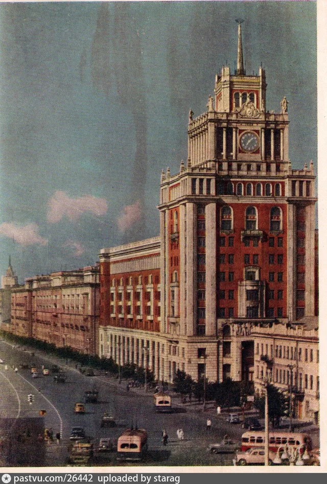 Большая Садовая улица. Гостиница «Пекин»