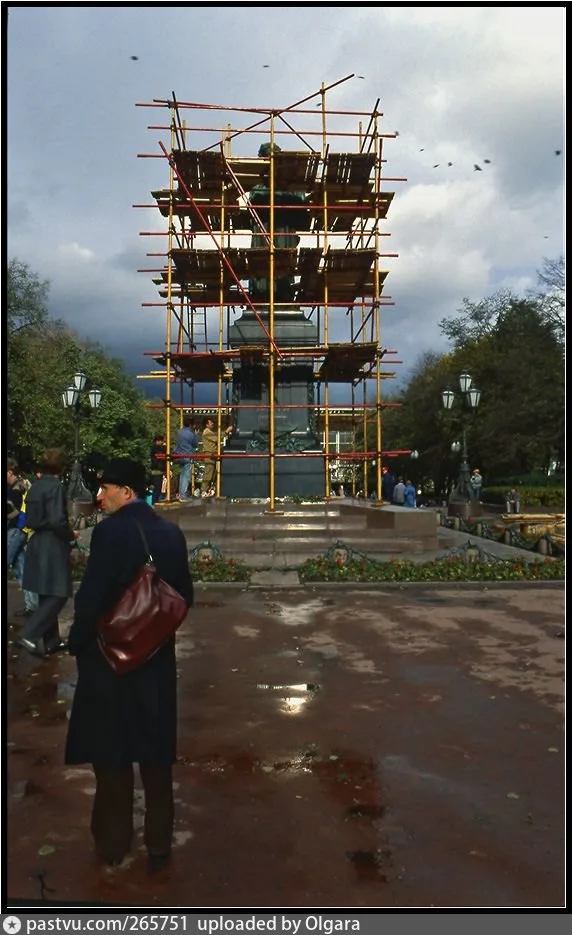 Про поэтов