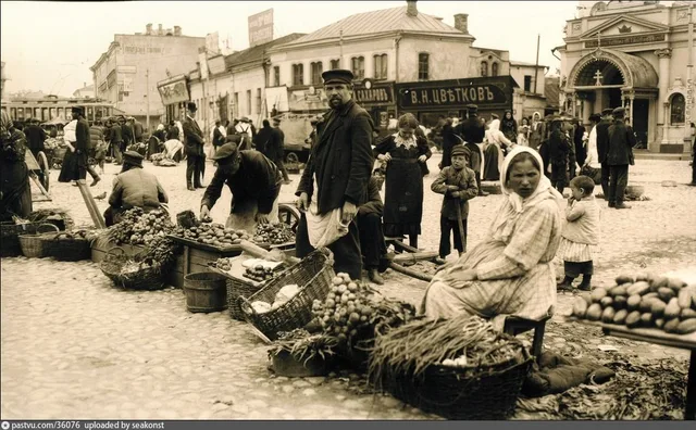 Рынок на Арбатской площади