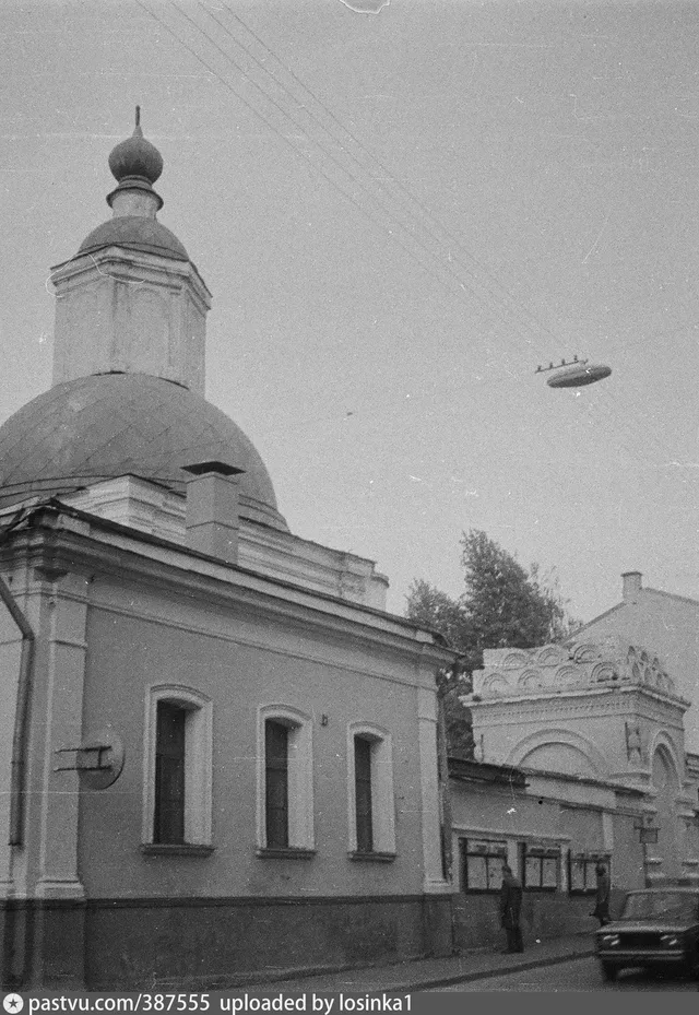 Подколокольный переулок