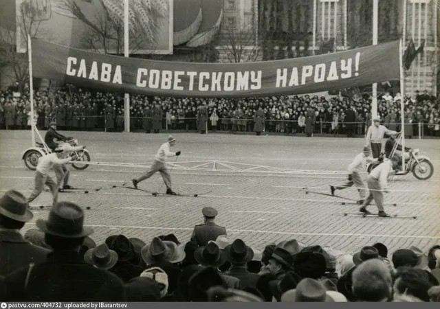 На лыжах по Красной площади