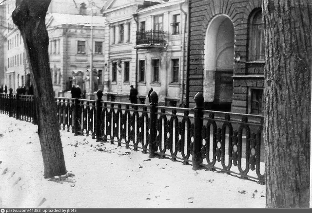 Суворовский (Никитский) бульвар, дом 11